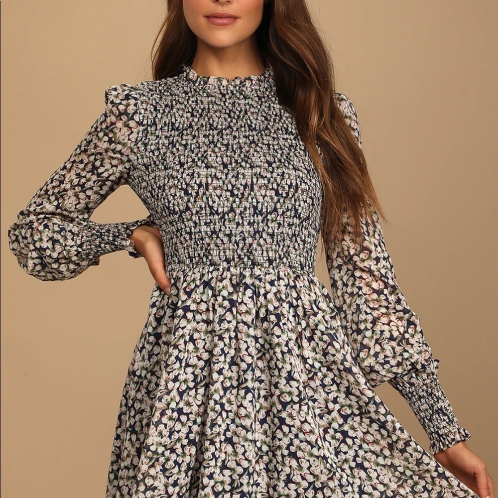 Floral dress- new
